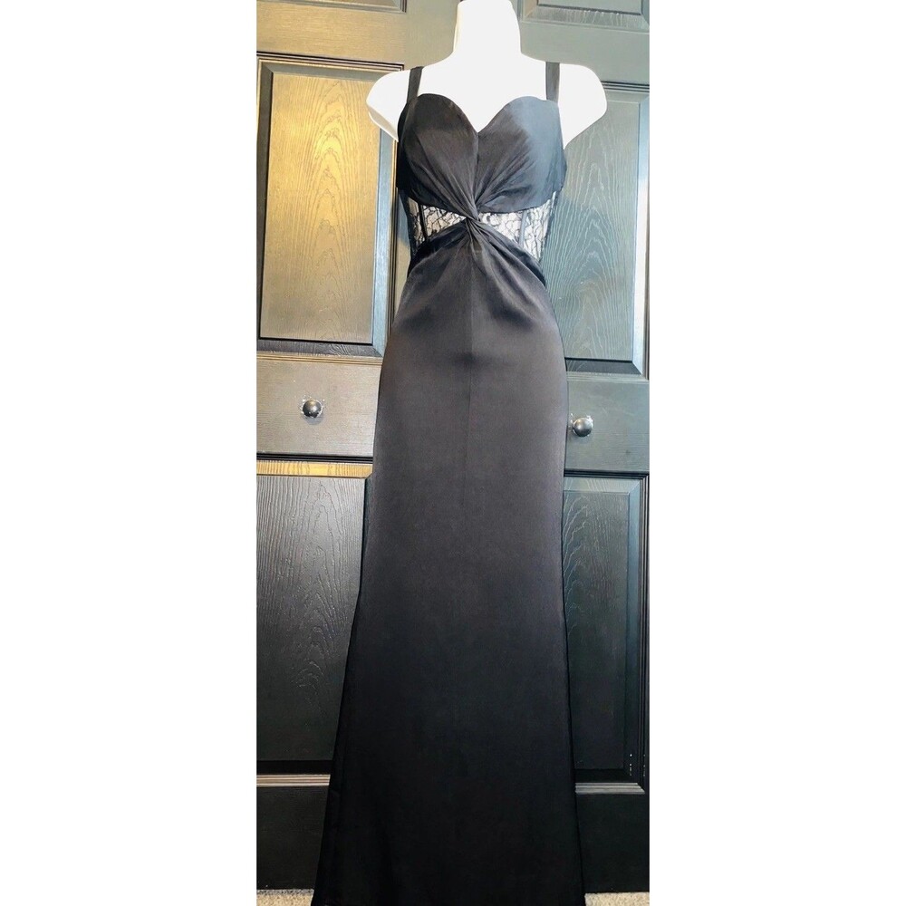 Donna Mizani M Black Satin Lace Twist Front Cutout Formal Evening Gown Maxi